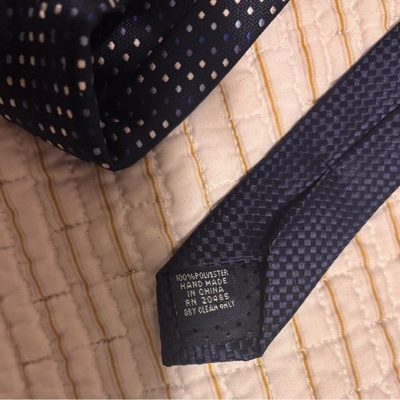 Set Of 2 Pierre Cardin Hand Made Men’s Neck Ties - Picture 3 of 4